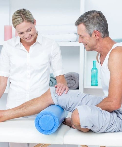 brentwood-doctor-examining-leg